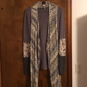 BKE Long Sleeve Tee w/ Vest